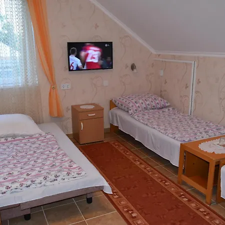 Apartment Aranypart 49-51 Siofok