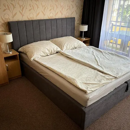 Aranypart 49-51 Apartment Siofok