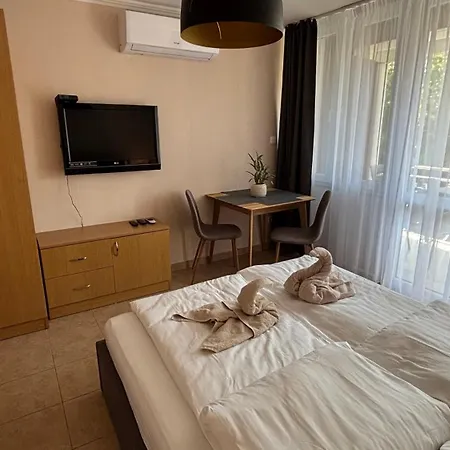 Aranypart 49-51 Appartamento *